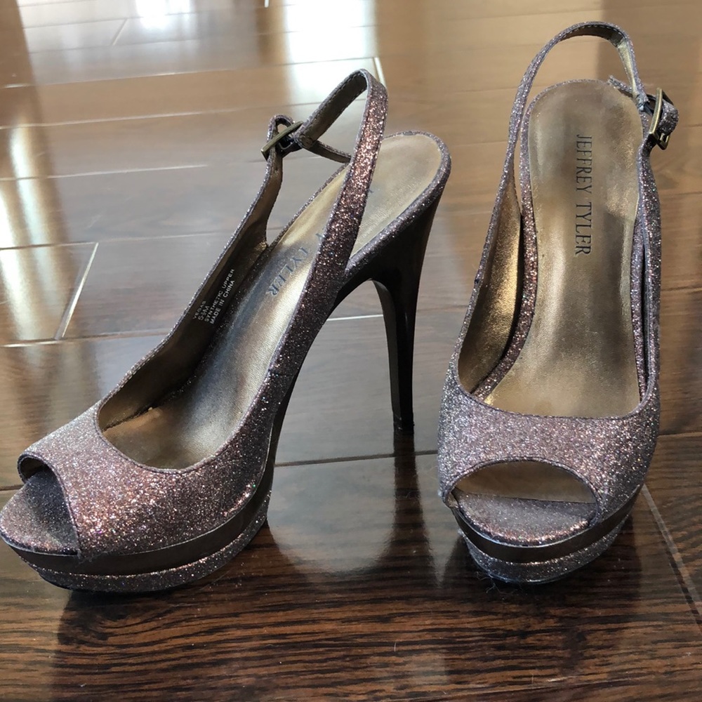 Jeffrey Tyler pink sparkly heel on platform size 6